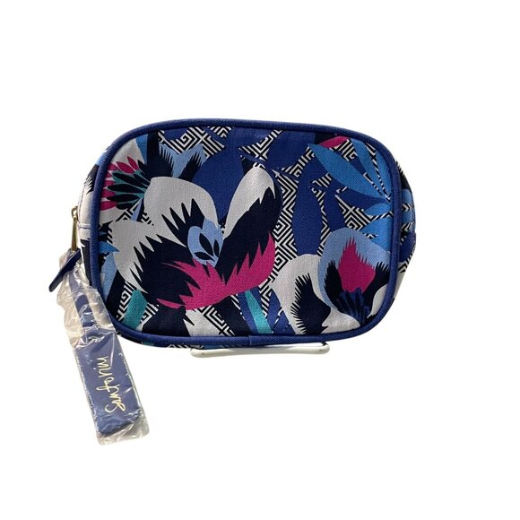 Estee Lauder Accessories - Estee Lauder Santorim Makeup Cosmetics Bag NEW No Tags